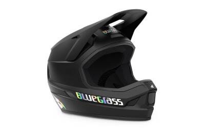 Bluegrass Legit Mips nero opaco 3HG017 BK1