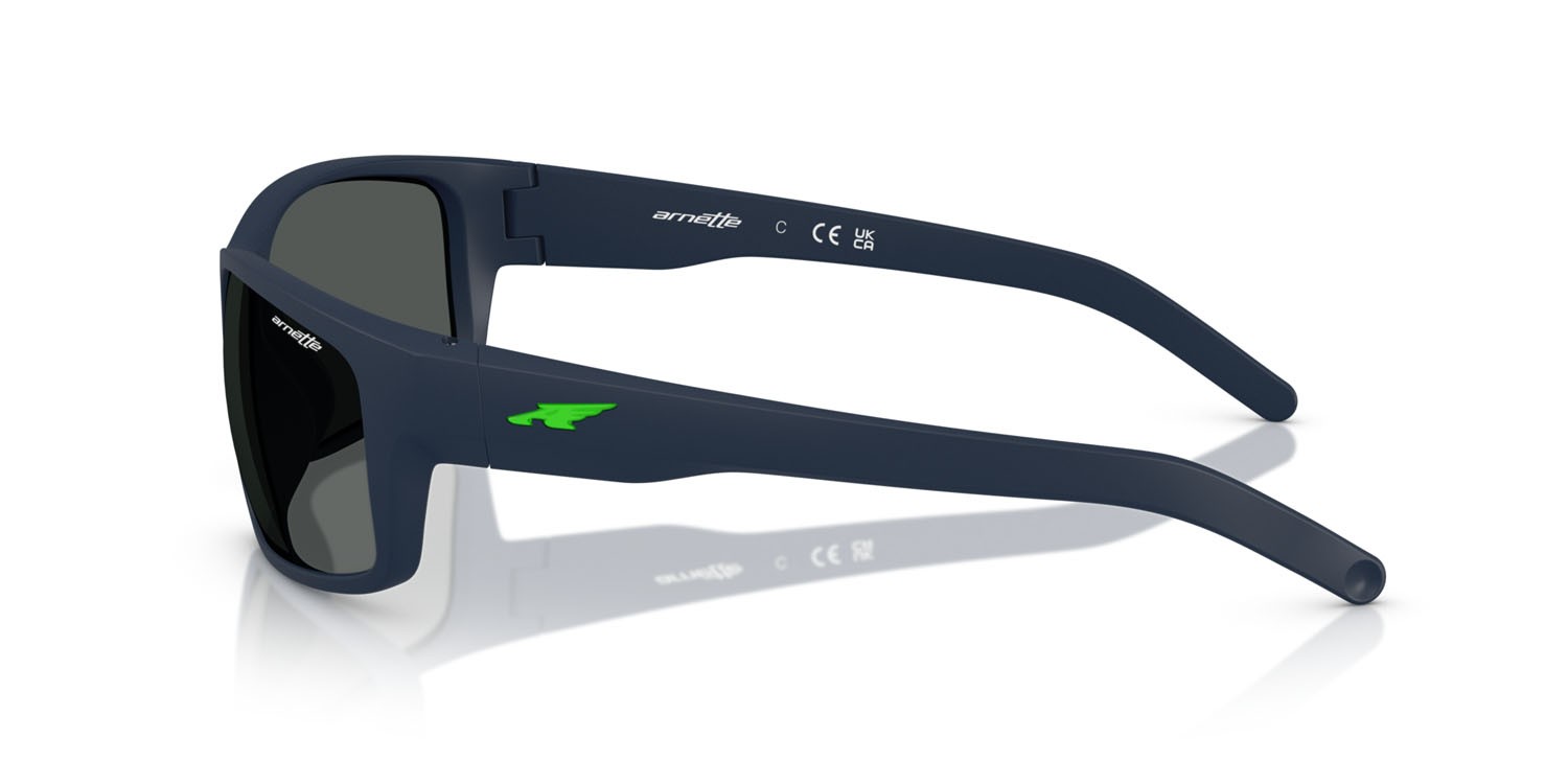 Sunglasses Arnette Fastball AN 4202 (275987) color blu scuro opaco shape rectangle lenses grigio scuro