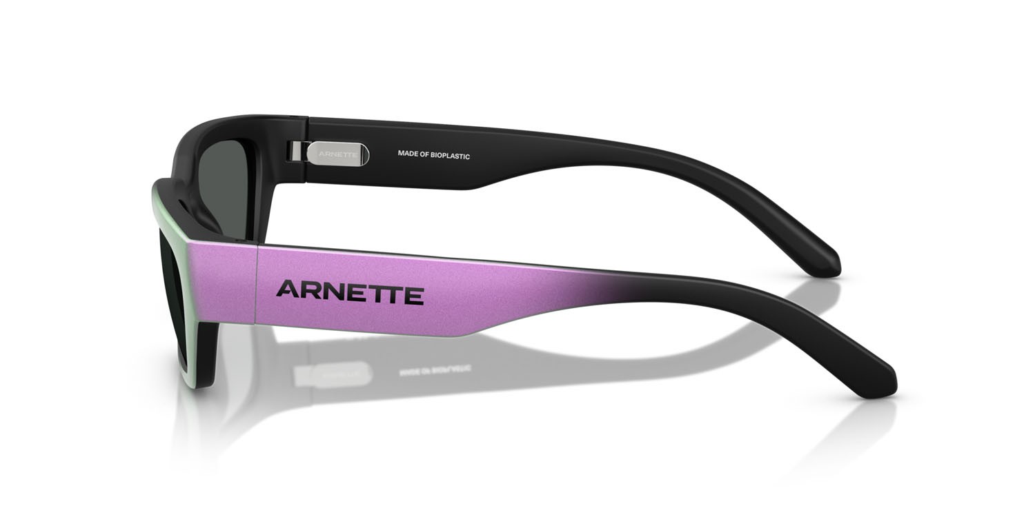 Sunglasses Arnette Curbside AN 4350 (297687) color nero opaco sfumato viola shape square lenses grigio scuro