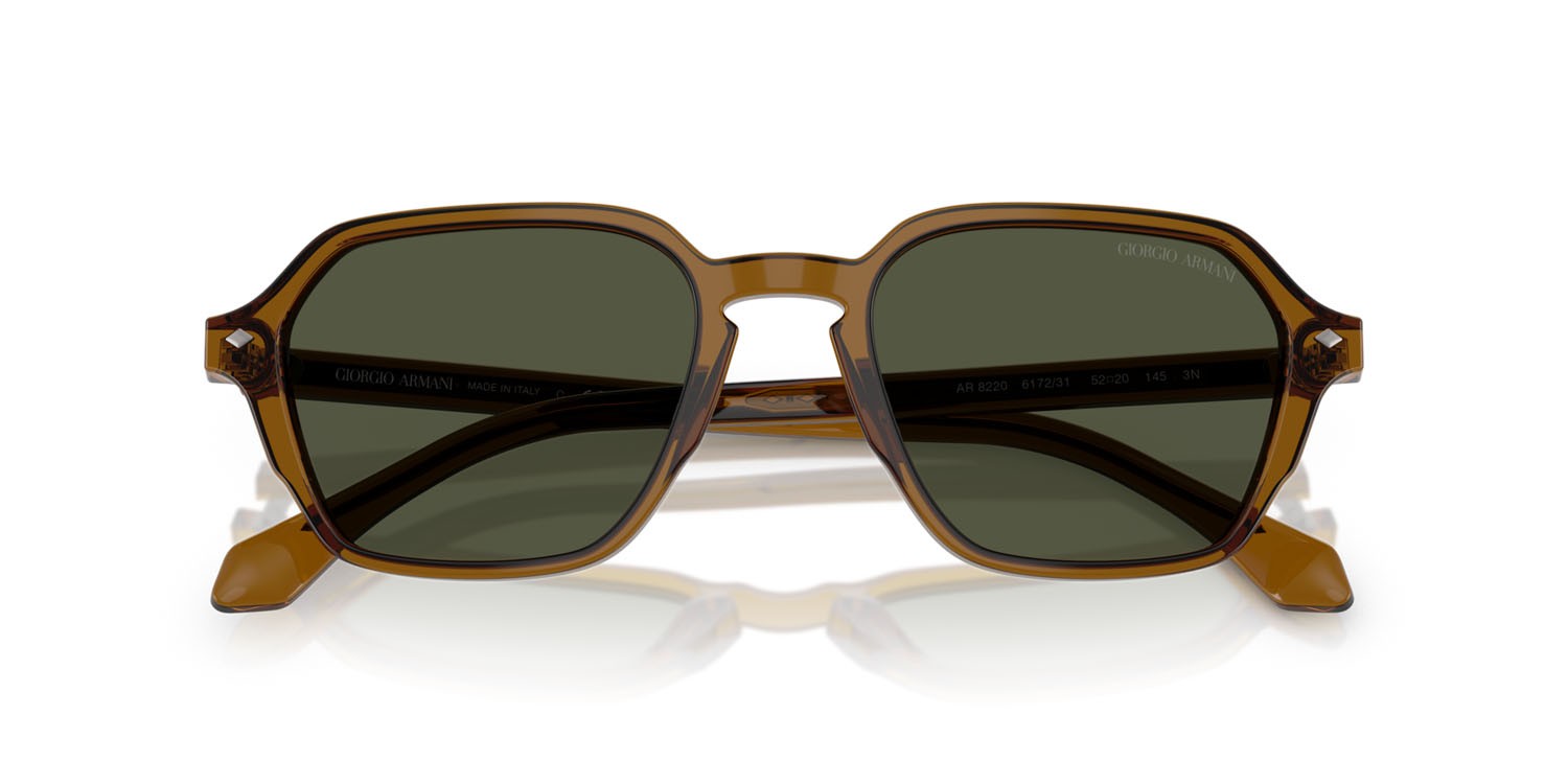 Sunglasses Giorgio Armani AR 8220 (617231) color verde trasparente shape square lenses verde
