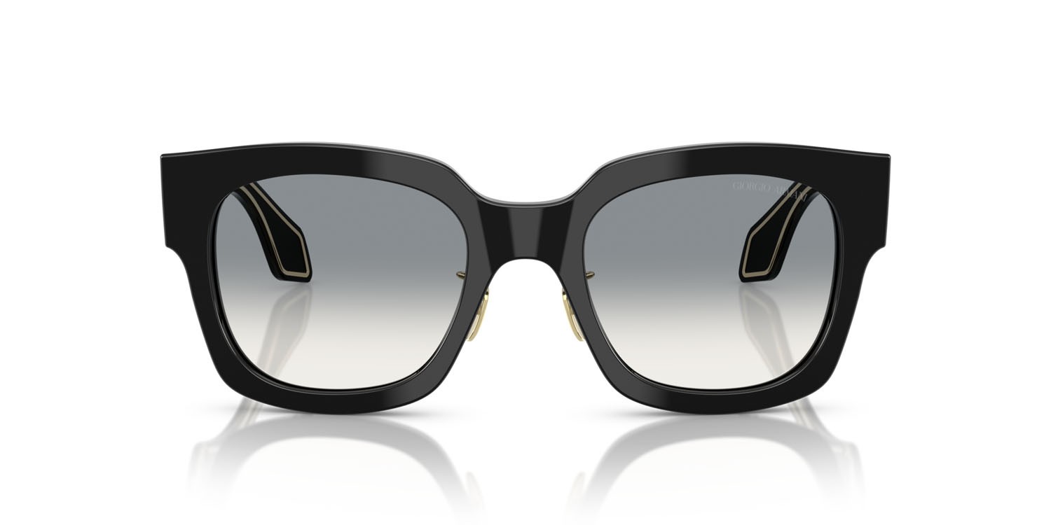 Occhiali da sole Giorgio Armani AR 8223 (500111) colore nero forma quadrato lenti grigio sfumato