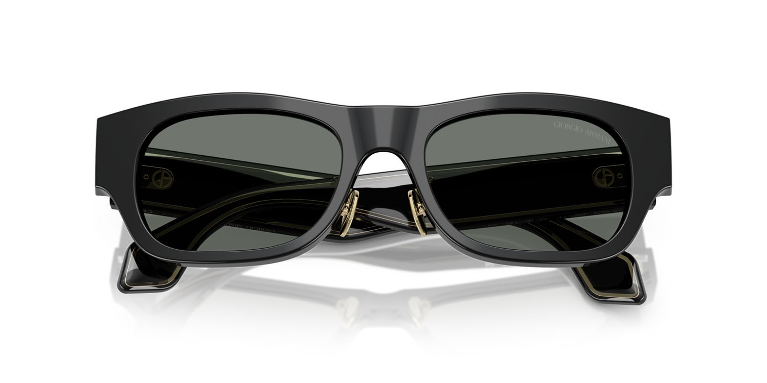 Occhiali da sole Giorgio Armani AR 8224 (500111) colore nero forma quadrato lenti grigio