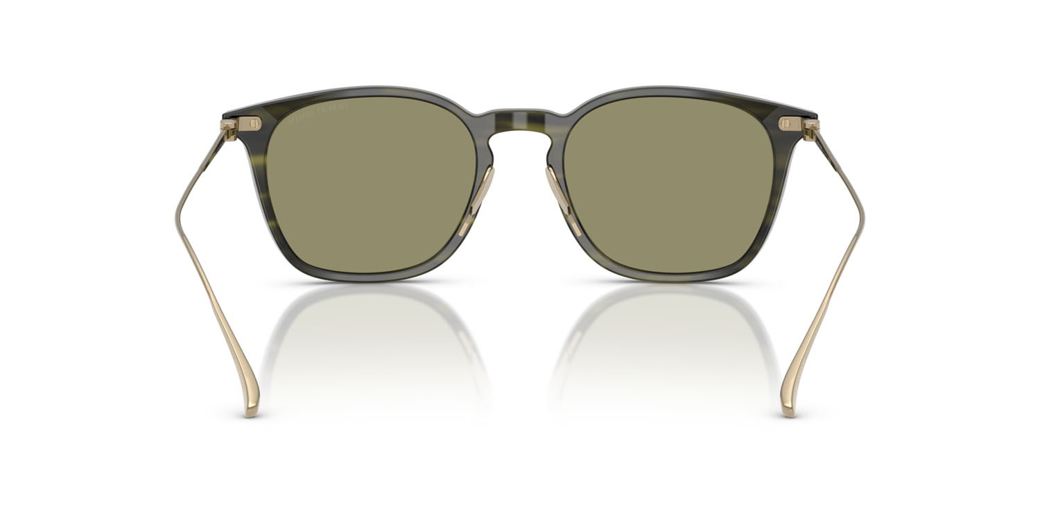 Occhiali da sole Giorgio Armani AR 8226T (62082A) colore striato verde forma quadrato lenti verde