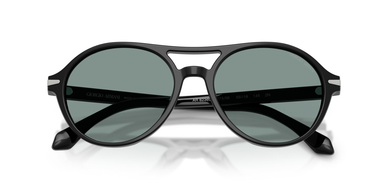 Occhiali da sole Giorgio Armani AR 8236U (507556) colore nero forma rotondo lenti grey vintage blue
