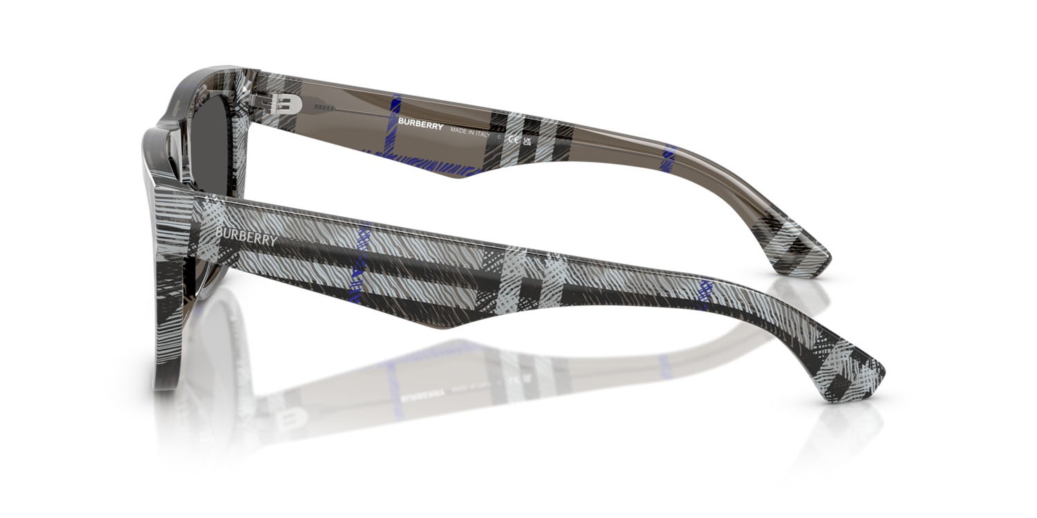 Occhiali da sole Burberry BE 4431U (414787) colore lichen check forma quadrato lenti grigio scuro