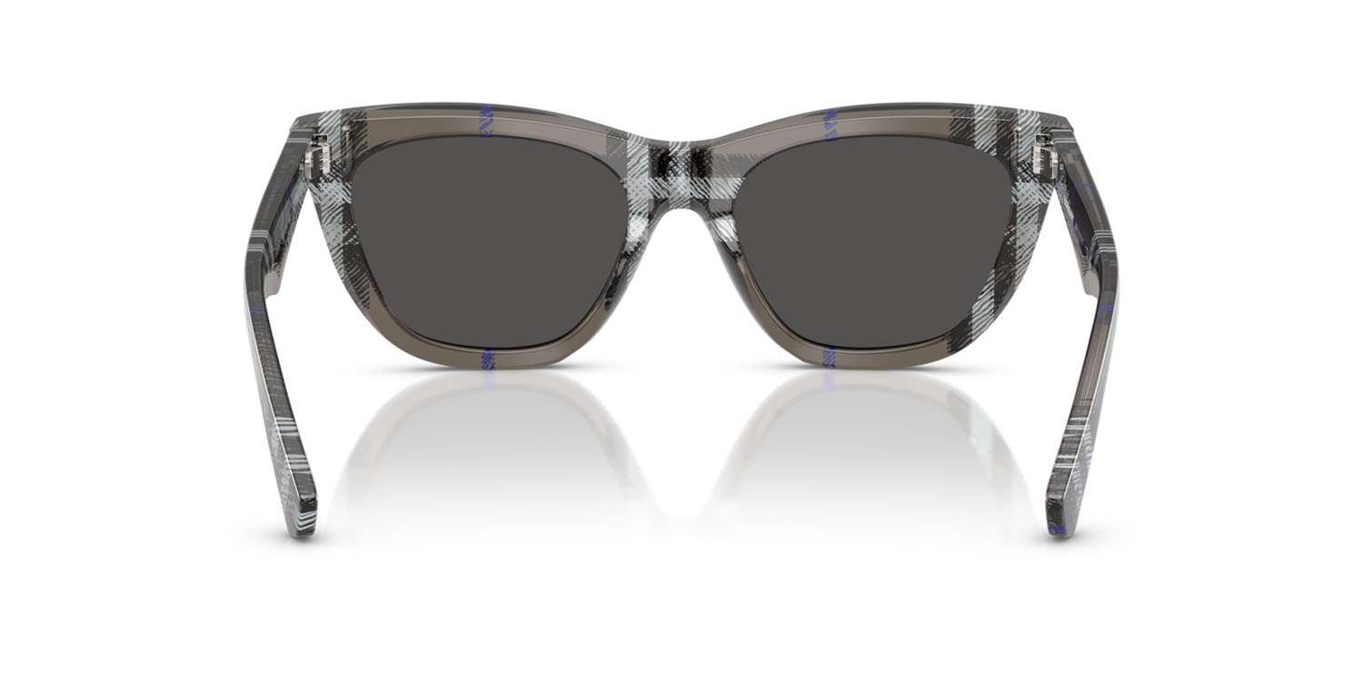 Occhiali da sole Burberry BE 4435 (414787) colore lichen check forma cat eye lenti grigio scuro