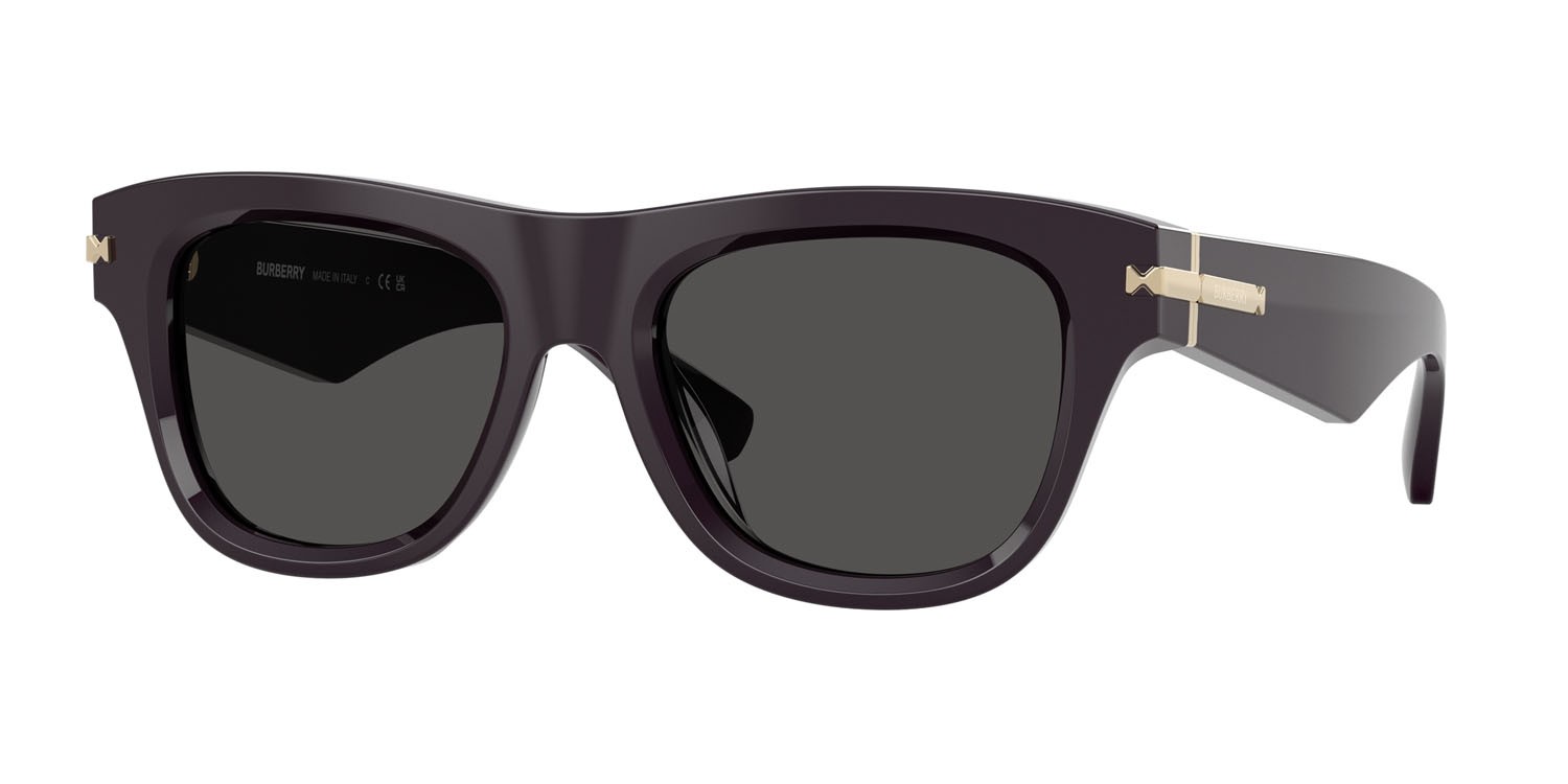 Occhiali da sole Burberry BE 4438U (326587) colore bordeaux forma quadrato lenti grigio scuro