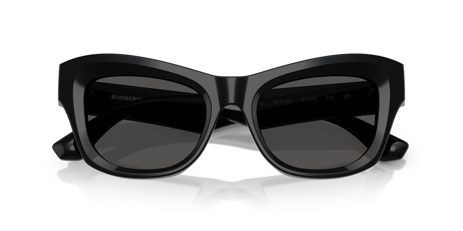 Occhiali da sole Burberry BE 4442U (300187) colore nero forma cat eye lenti grigio scuro