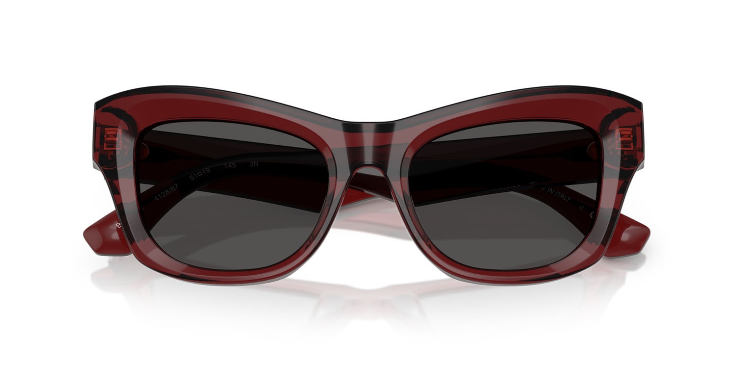 Occhiali da sole Burberry BE 4442U (412887) colore bordeaux forma cat eye lenti grigio scuro