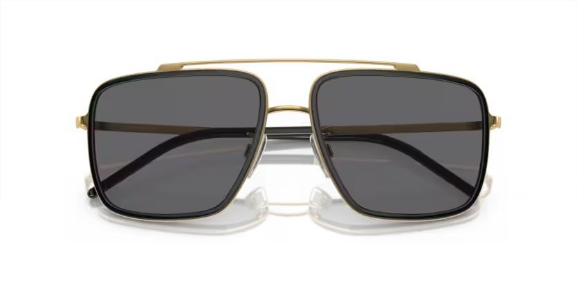 Occhiali da sole Dolce & Gabbana DG 2220 (02/81) colore gold/black forma rettangolare lenti polar grey
