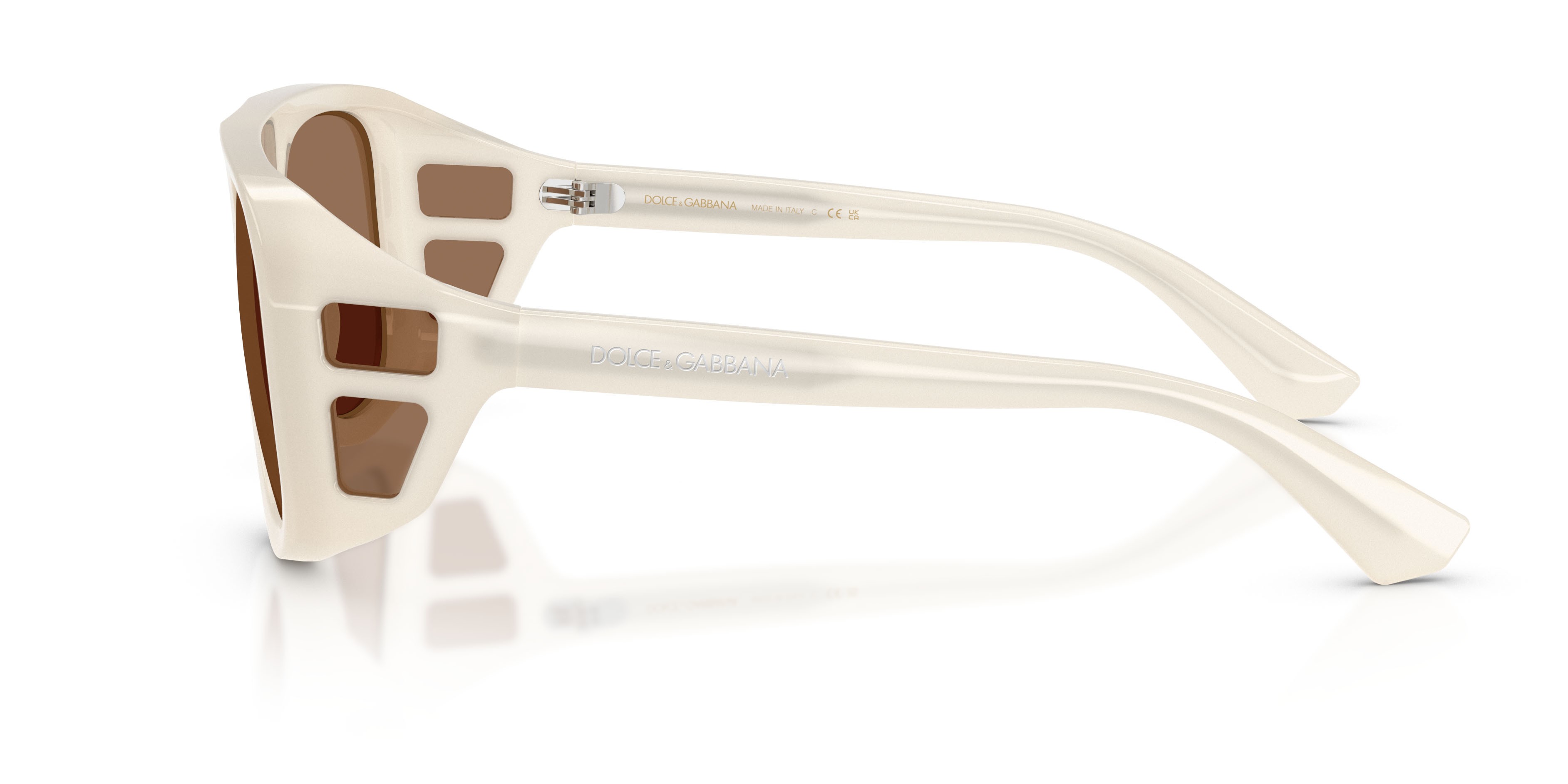 Occhiali da sole Dolce & Gabbana DG 6208 (303973) colore latte opalino forma aviator lenti marrone scuro
