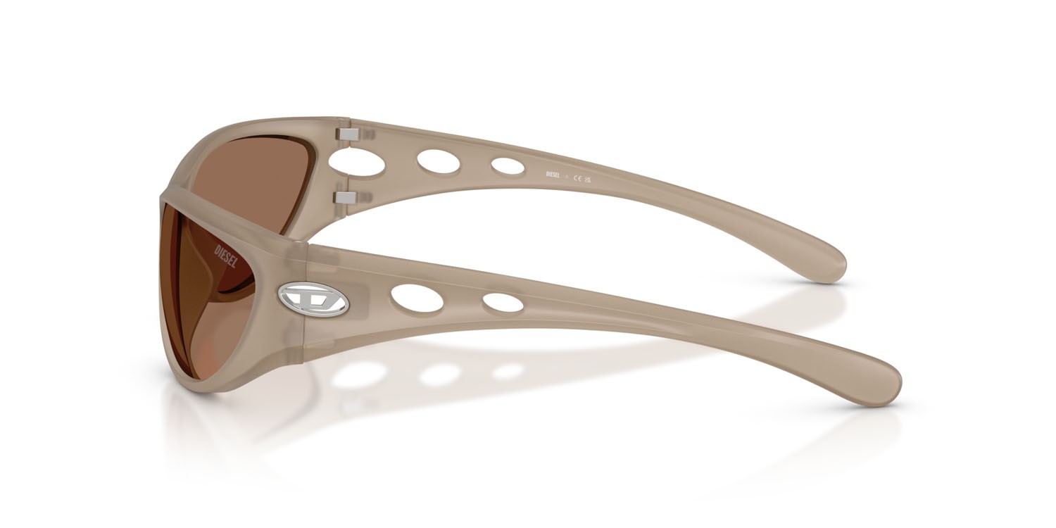 Occhiali da sole Diesel DL 3004U (201273) colore opalescent transparent grey forma cat eye lenti marrone scuro