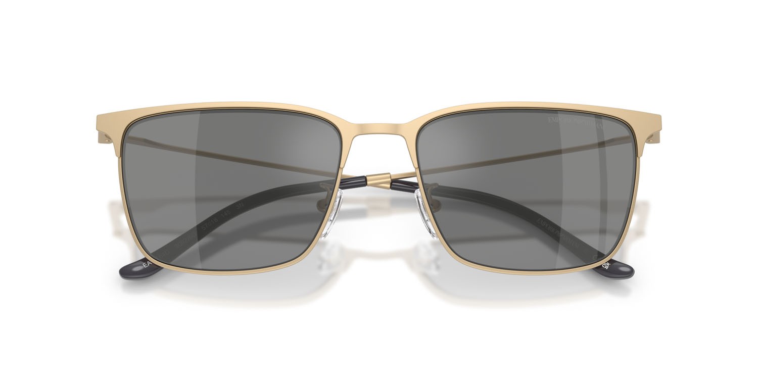 Occhiali da sole Emporio Armani EA 2164D (30026G) colore oro pallido opaco forma rettangolare lenti grigio argento specchiato