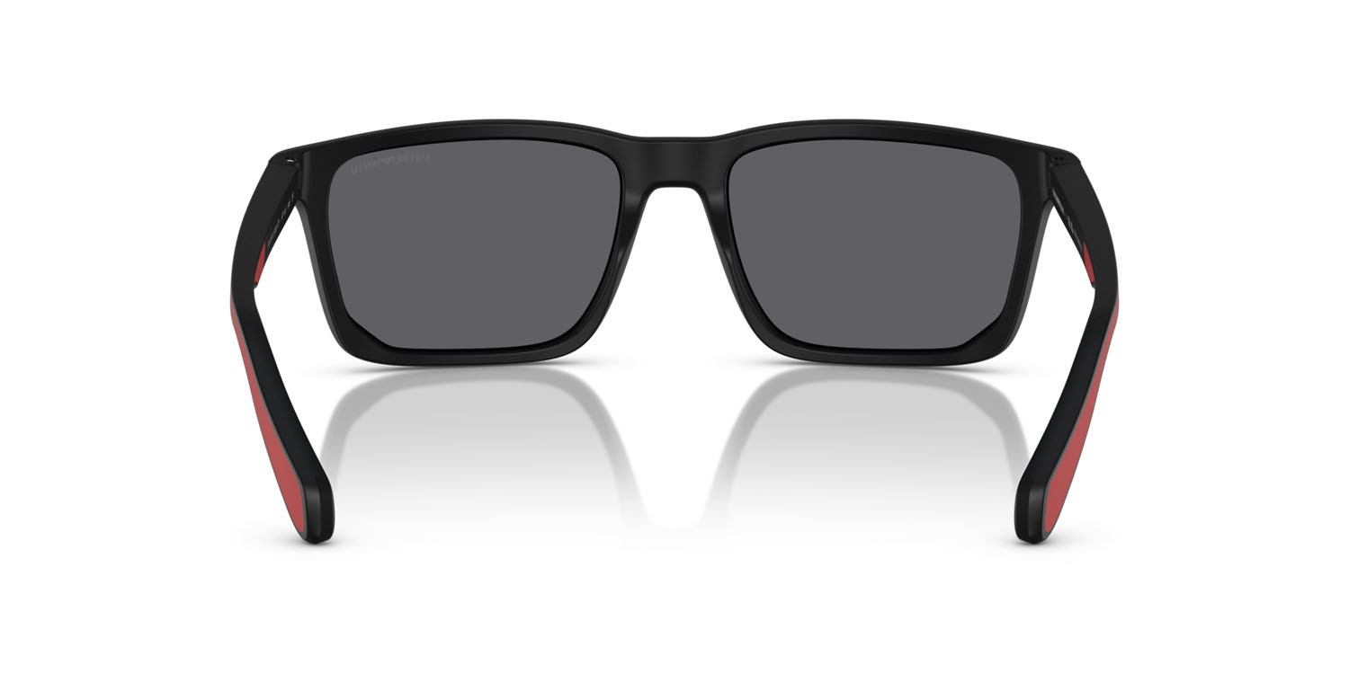 Occhiali da sole Emporio Armani EA 4219 (5001T3) colore nero opaco forma rettangolare lenti polar grigio