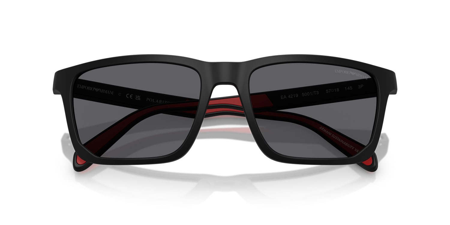 Occhiali da sole Emporio Armani EA 4219 (5001T3) colore nero opaco forma rettangolare lenti polar grigio