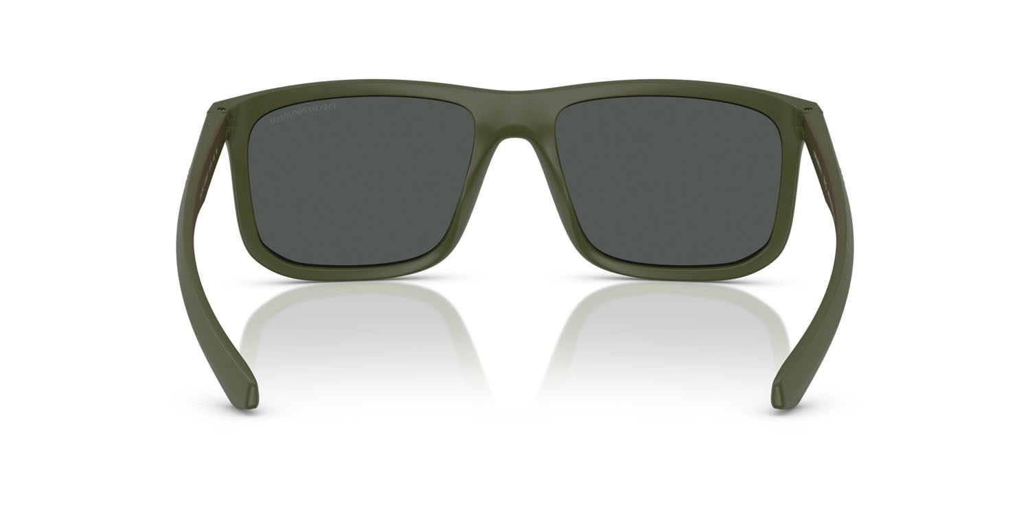 Occhiali da sole Emporio Armani EA 4234U (618487) colore verde opaco forma quadrato lenti grigio scuro