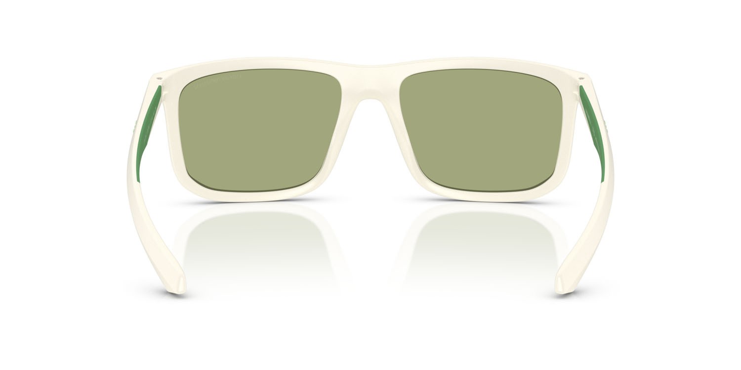 Occhiali da sole Emporio Armani EA 4234U (618782) colore bianco opaco forma quadrato lenti verde