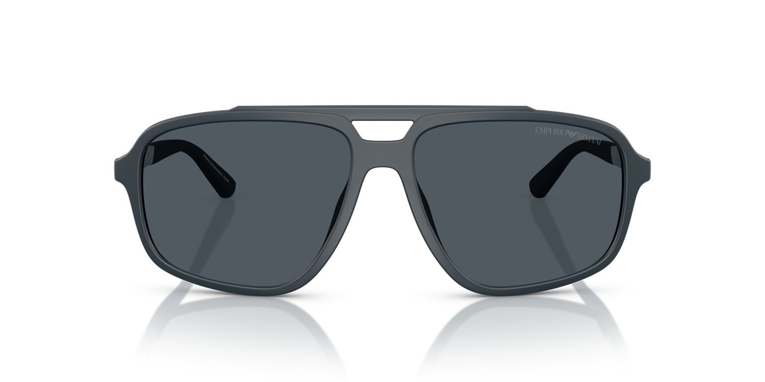 Occhiali da sole Emporio Armani EA 4236U (618987) colore blu scuro forma aviator lenti blu scuro