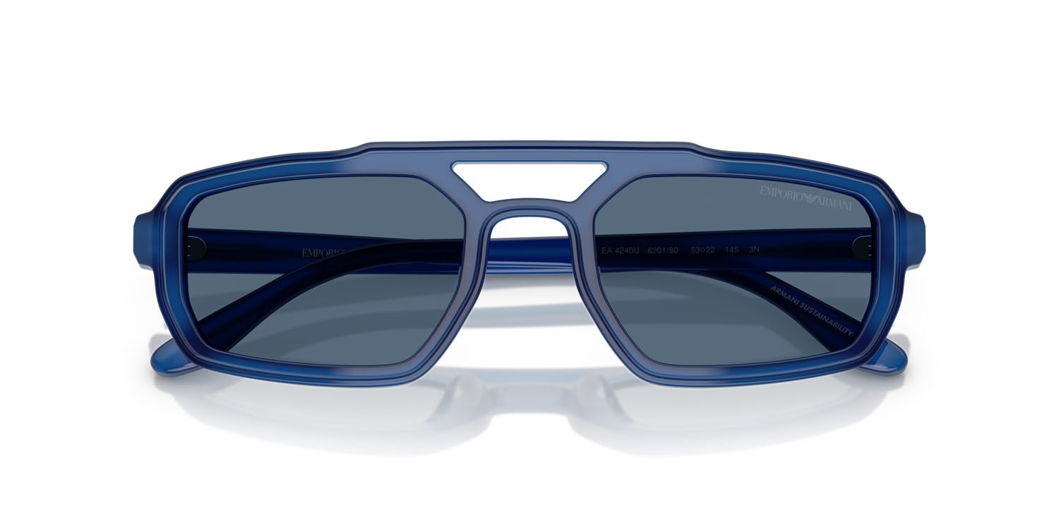 Occhiali da sole Emporio Armani EA 4240U (620180) colore blu opalino brillante forma irregolare lenti blu scuro