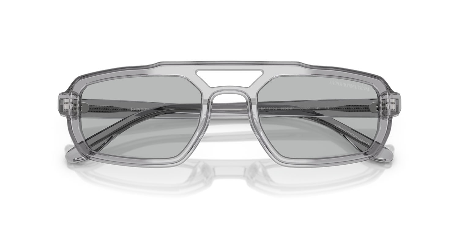 Occhiali da sole Emporio Armani EA 4240U (620287) colore grigio trasparente lucido forma irregolare lenti grigio chiaro