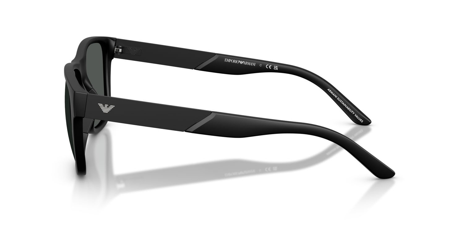 Occhiali da sole Emporio Armani EA 4243 (5001T3) colore nero opaco forma quadrato lenti grigio scuro