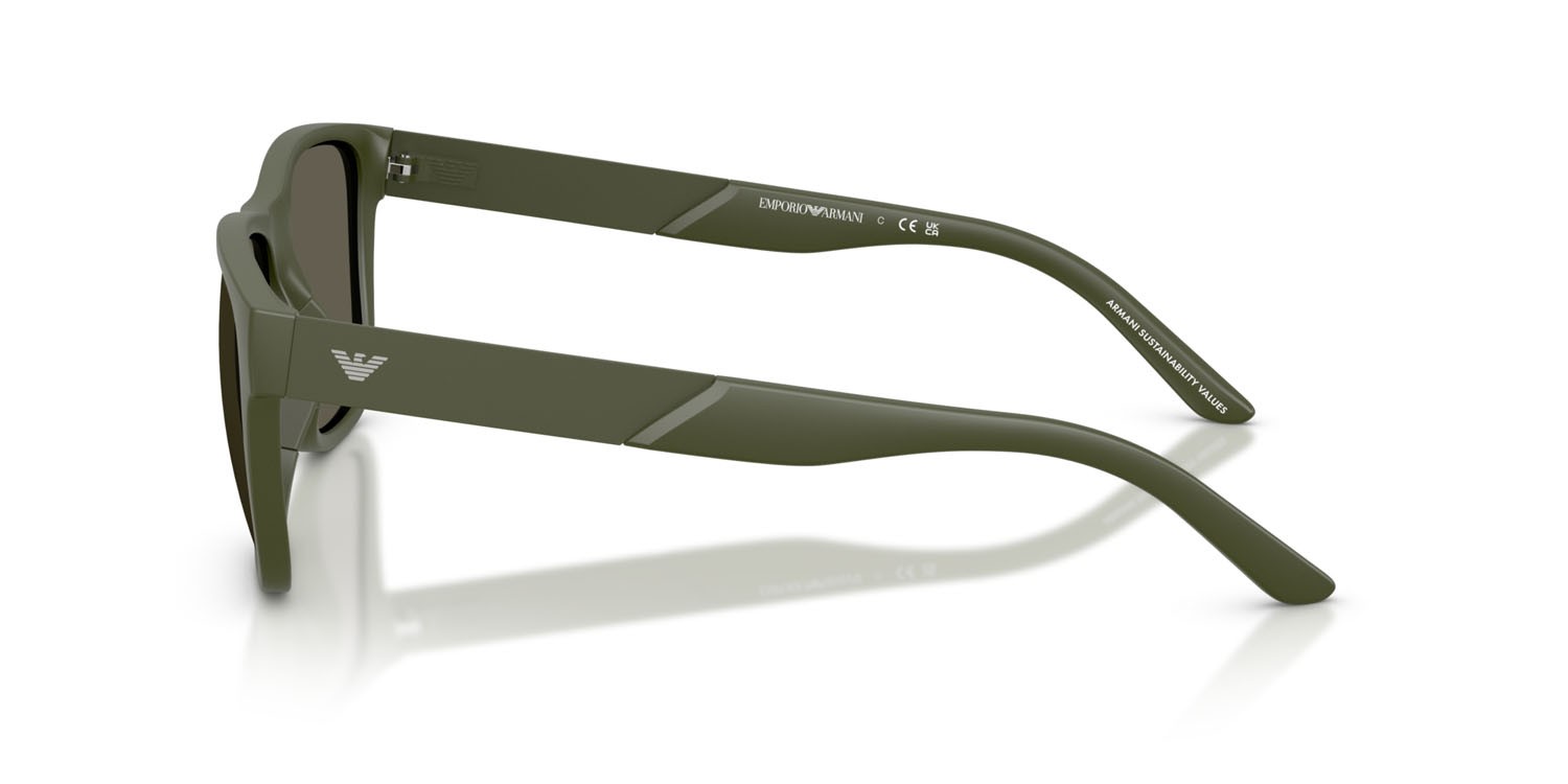 Occhiali da sole Emporio Armani EA 4243 (618471) colore verde opaco forma quadrato lenti marrone scuro
