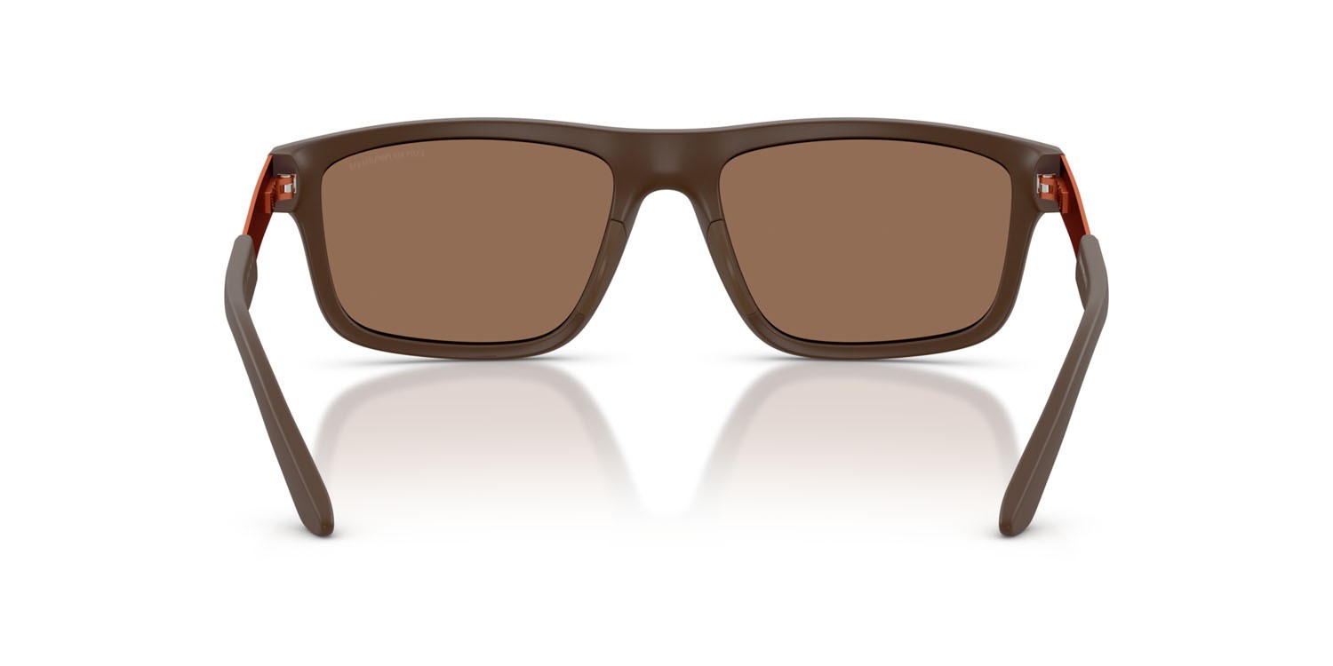 Occhiali da sole Emporio Armani EA 4244U (624373) colore marrone opaco forma rettangolare lenti marrone scuro