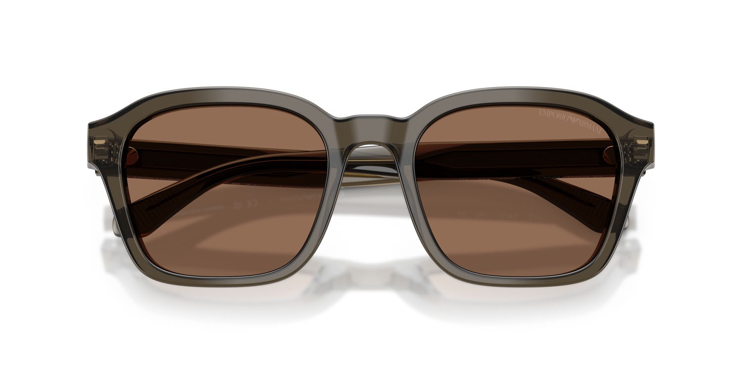 Occhiali da sole Emporio Armani EA 4245U (624973) colore grigio trasparente lucido forma irregolare lenti marrone scuro