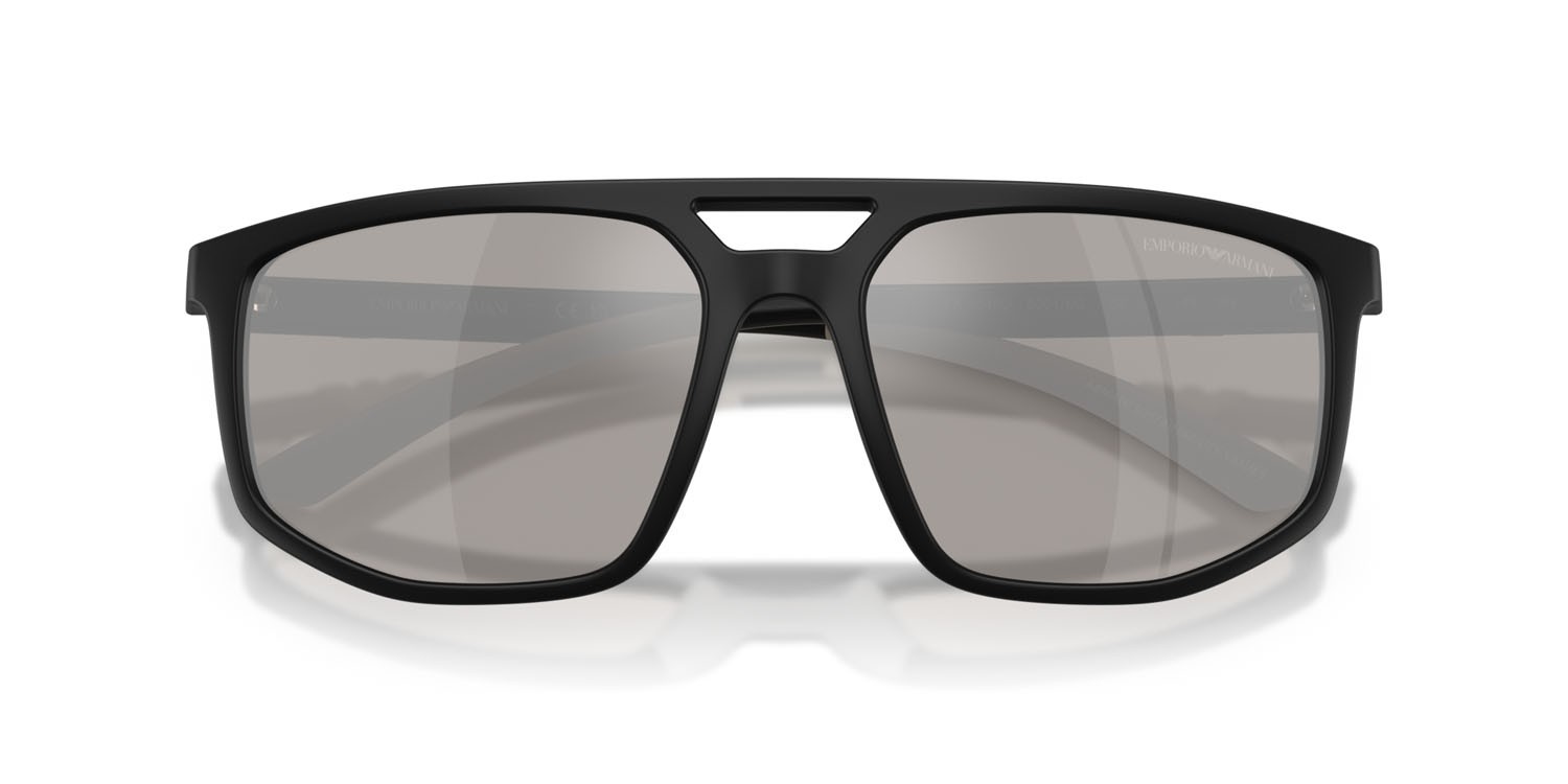 Occhiali da sole Emporio Armani EA 4248U (50016G) colore nero opaco forma aviator lenti grigio chiaro specchiato argento