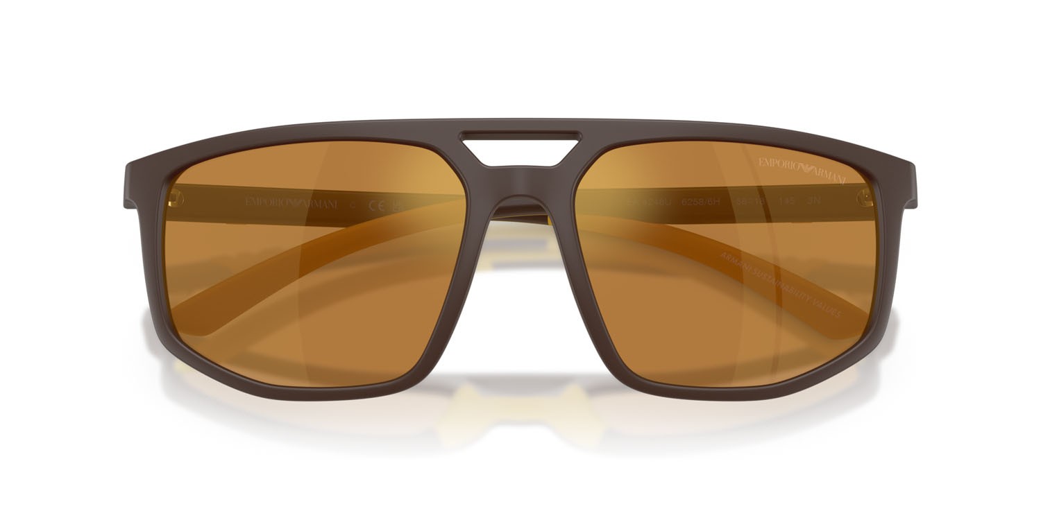 Occhiali da sole Emporio Armani EA 4248U (62586H) colore marrone opaco forma aviator lenti marrone specchiato oro