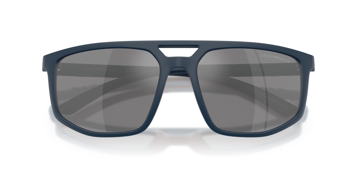 Occhiali da sole Emporio Armani EA 4248U (62606G) colore blu opaco forma aviator lenti grigio scuro specchiato argento