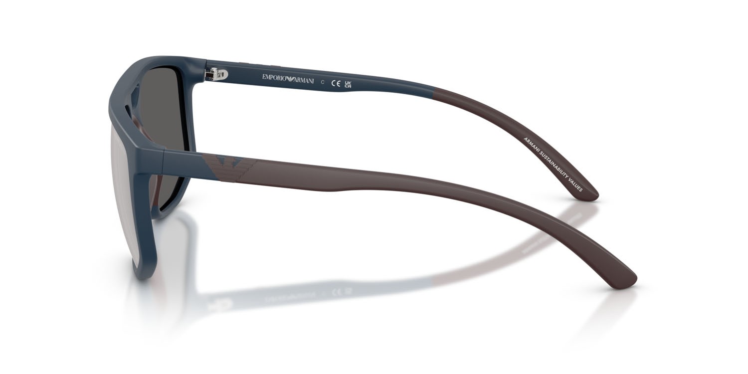 Occhiali da sole Emporio Armani EA 4248U (62606G) colore blu opaco forma aviator lenti grigio scuro specchiato argento