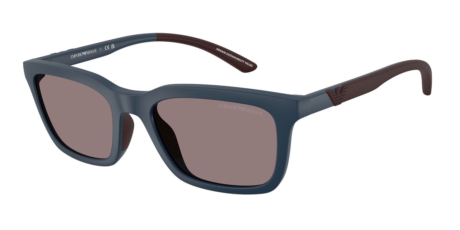 Occhiali da sole Emporio Armani EA 4249U (62607N) colore blu opaco forma rettangolare lenti violetto scuro