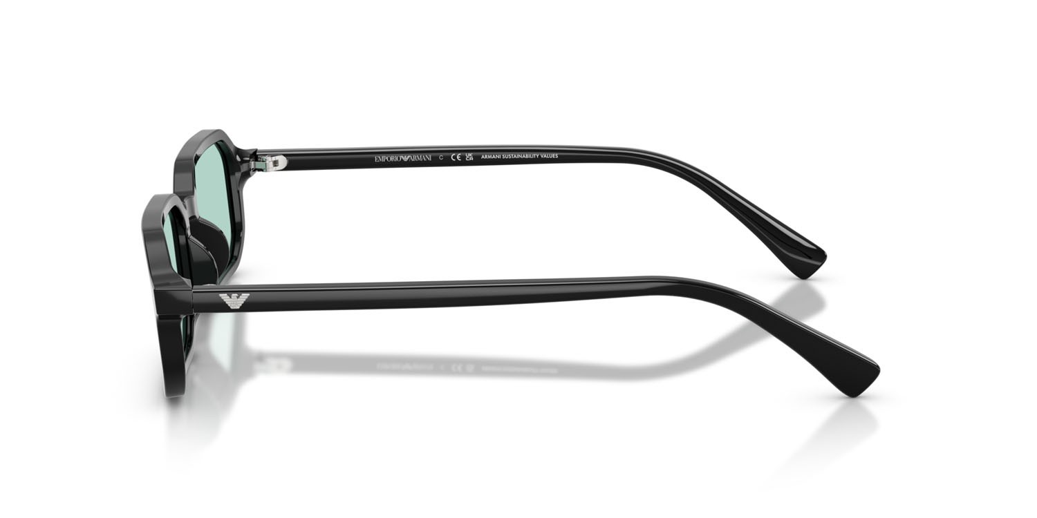Occhiali da sole Emporio Armani EA 4253U (501765) colore nero lucido forma rettangolare lenti azzurro chiaro
