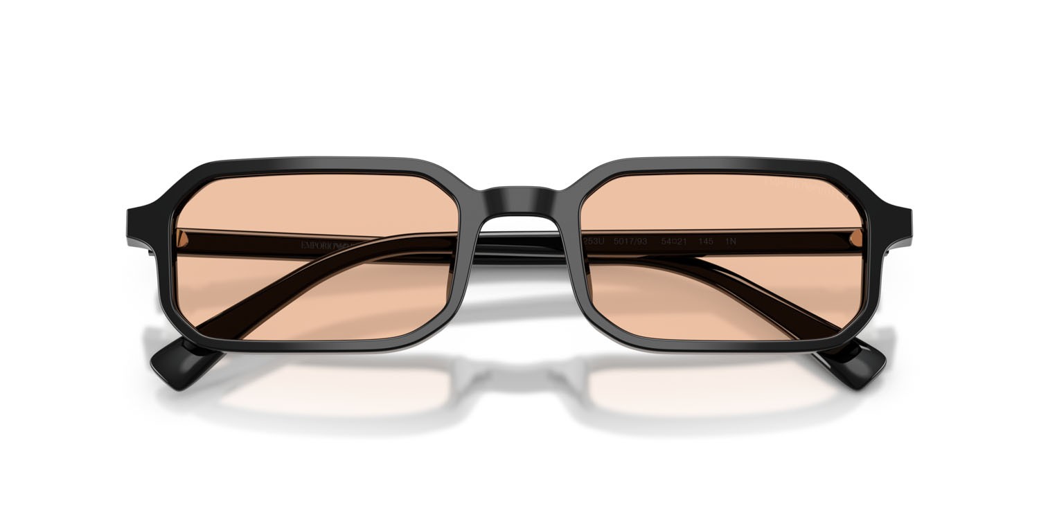 Occhiali da sole Emporio Armani EA 4253U (501793) colore nero lucido forma rettangolare lenti arancione chiaro