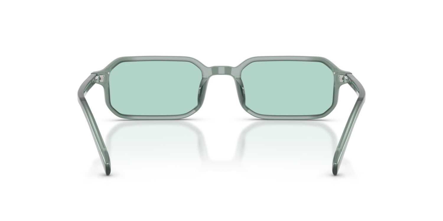 Occhiali da sole Emporio Armani EA 4253U (627065) colore celeste opalino brillante forma rettangolare lenti azzurro chiaro
