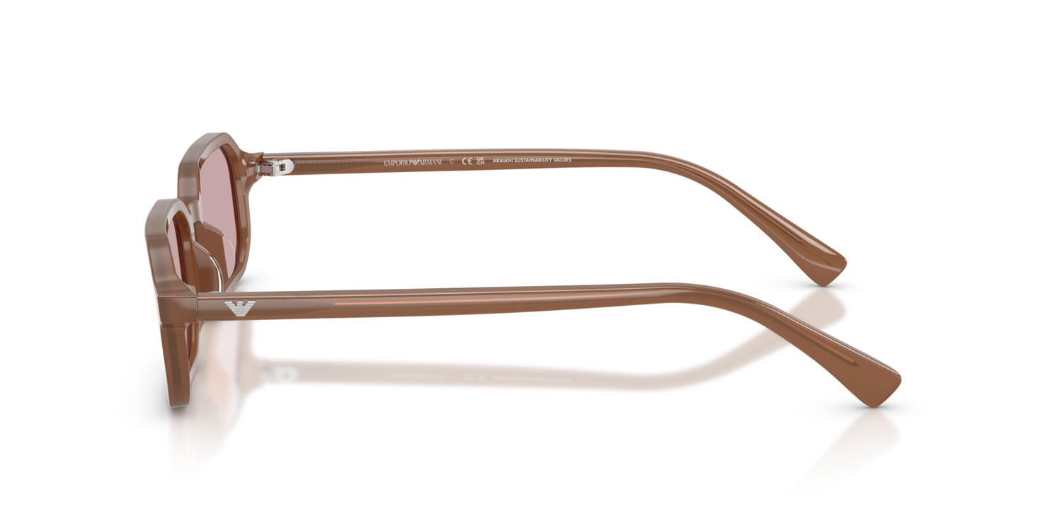 Occhiali da sole Emporio Armani EA 4253U (627173) colore opalino lucido marrone chiaro forma rettangolare lenti rosa
