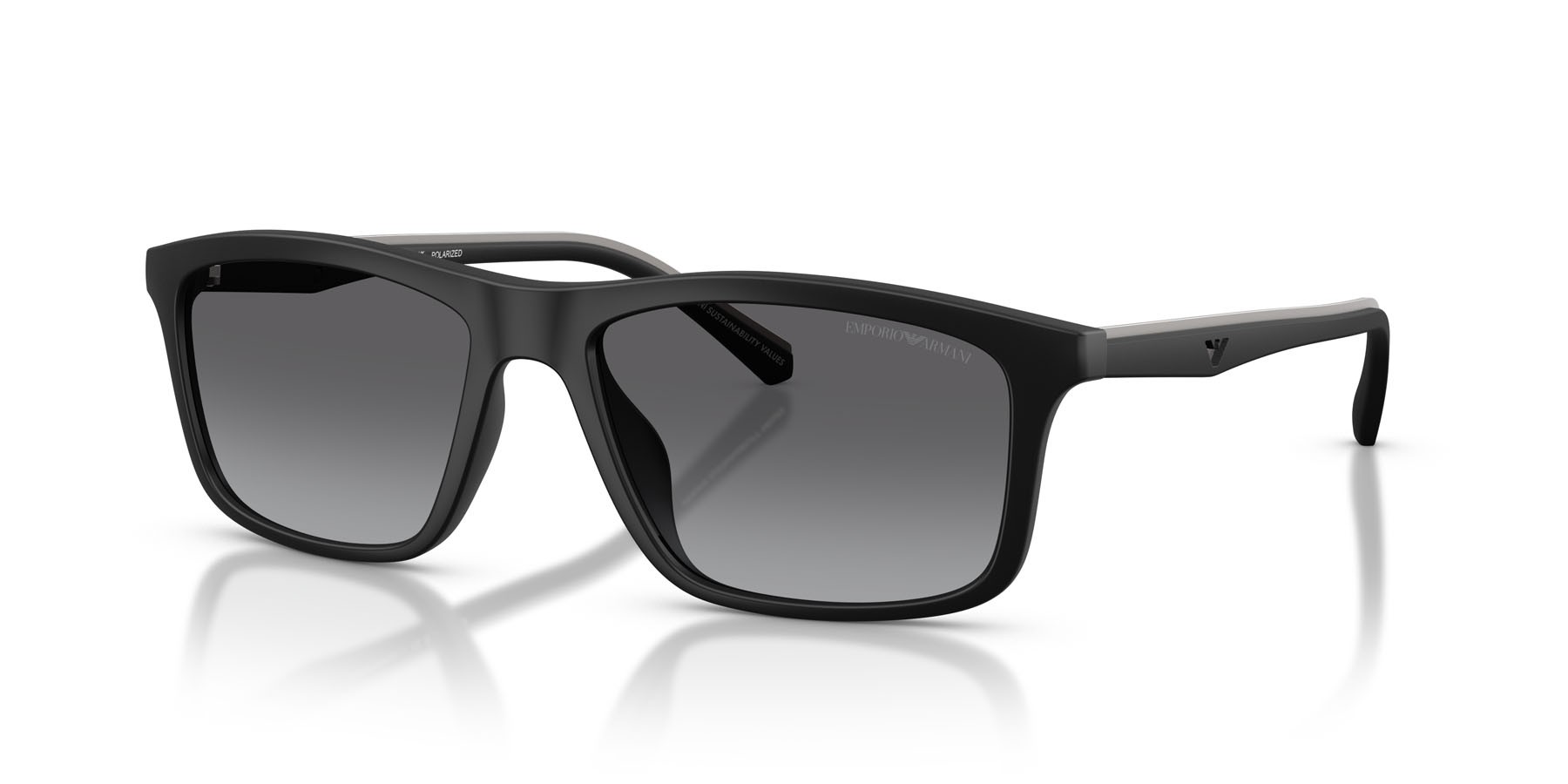Occhiali da sole Emporio Armani EA 4257U (500181) colore nero opaco forma quadrato lenti polarized grigia sfumata