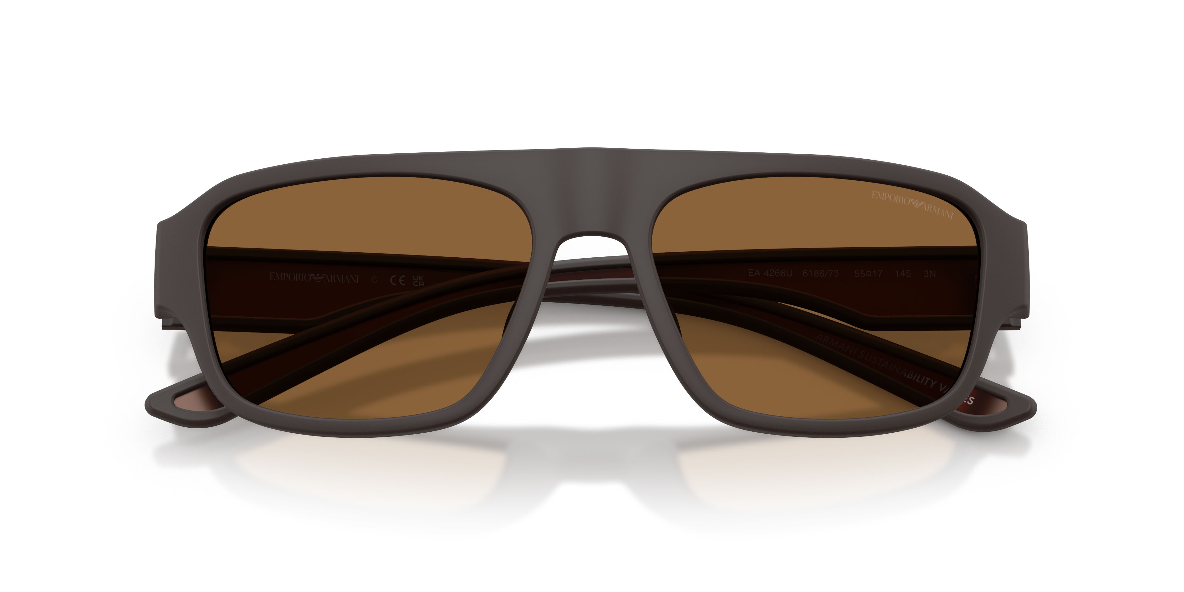 Occhiali da sole Emporio Armani EA 4266U (618673) colore marrone opaco gommato forma irregolare lenti marrone