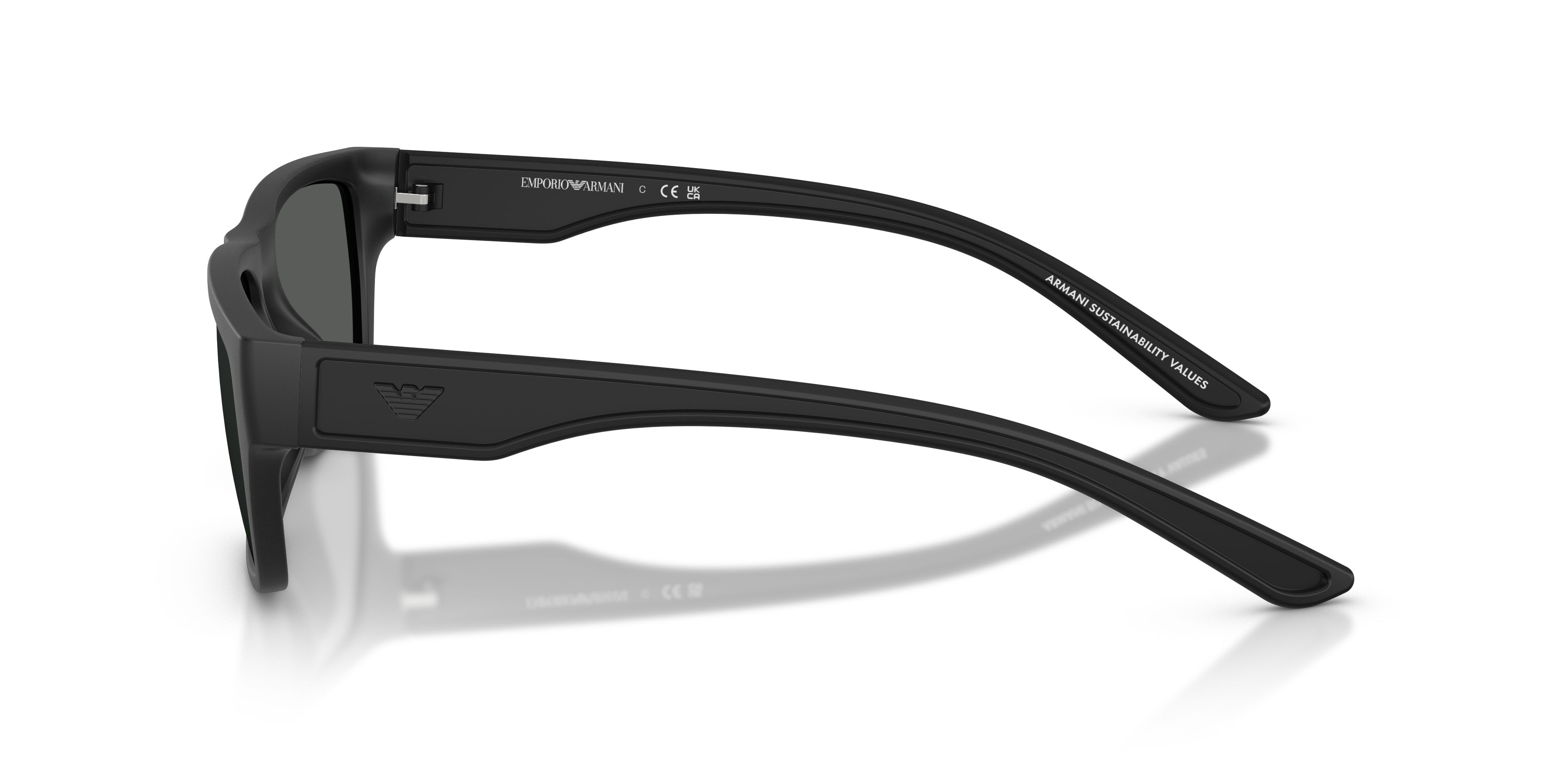 Occhiali da sole Emporio Armani EA 4267U (500187) colore nero opaco gommato forma quadrato lenti grigio scuro