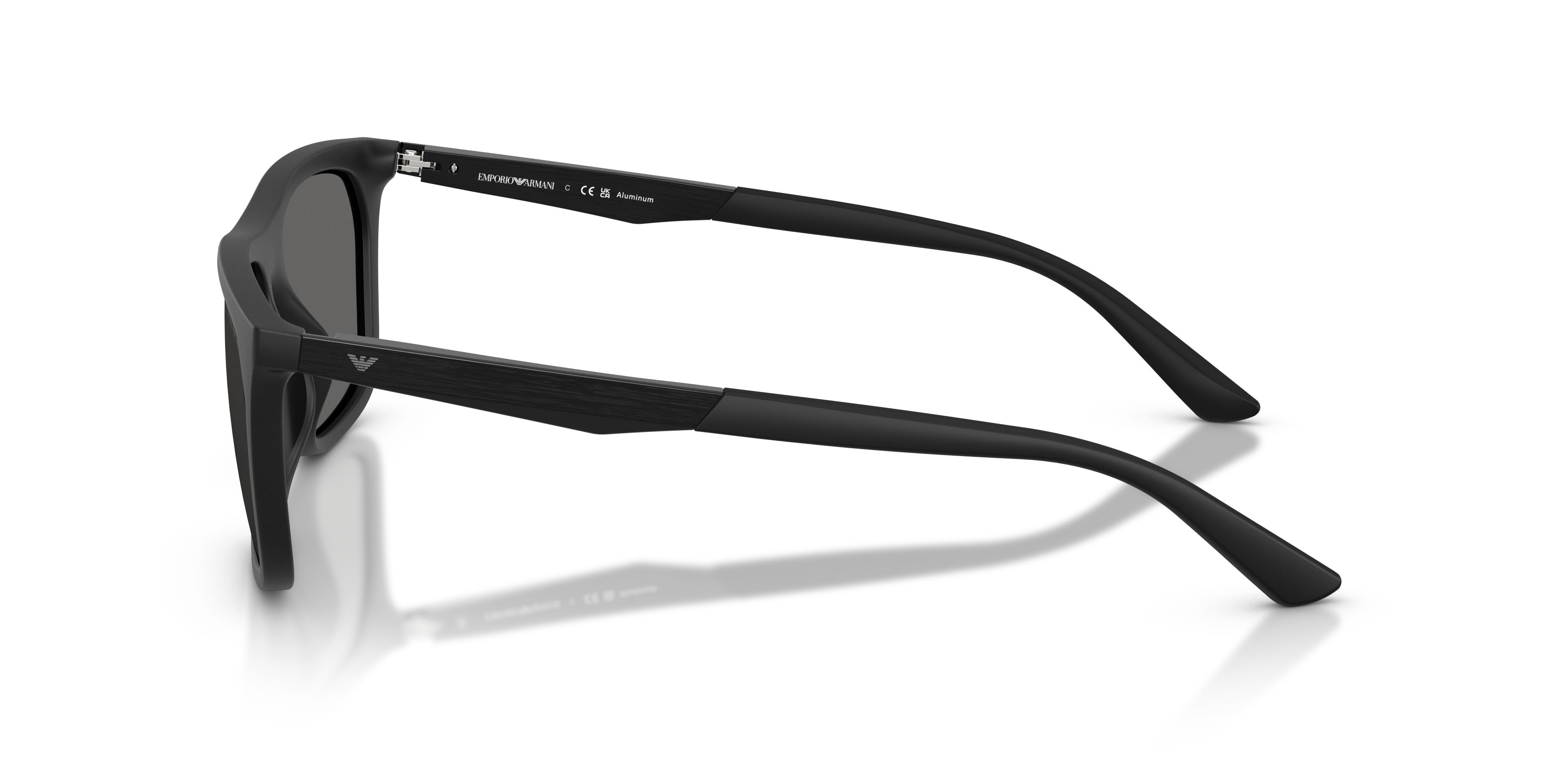 Occhiali da sole Emporio Armani EA 4272U (500187) colore nero opaco forma quadrato lenti grigio scuro