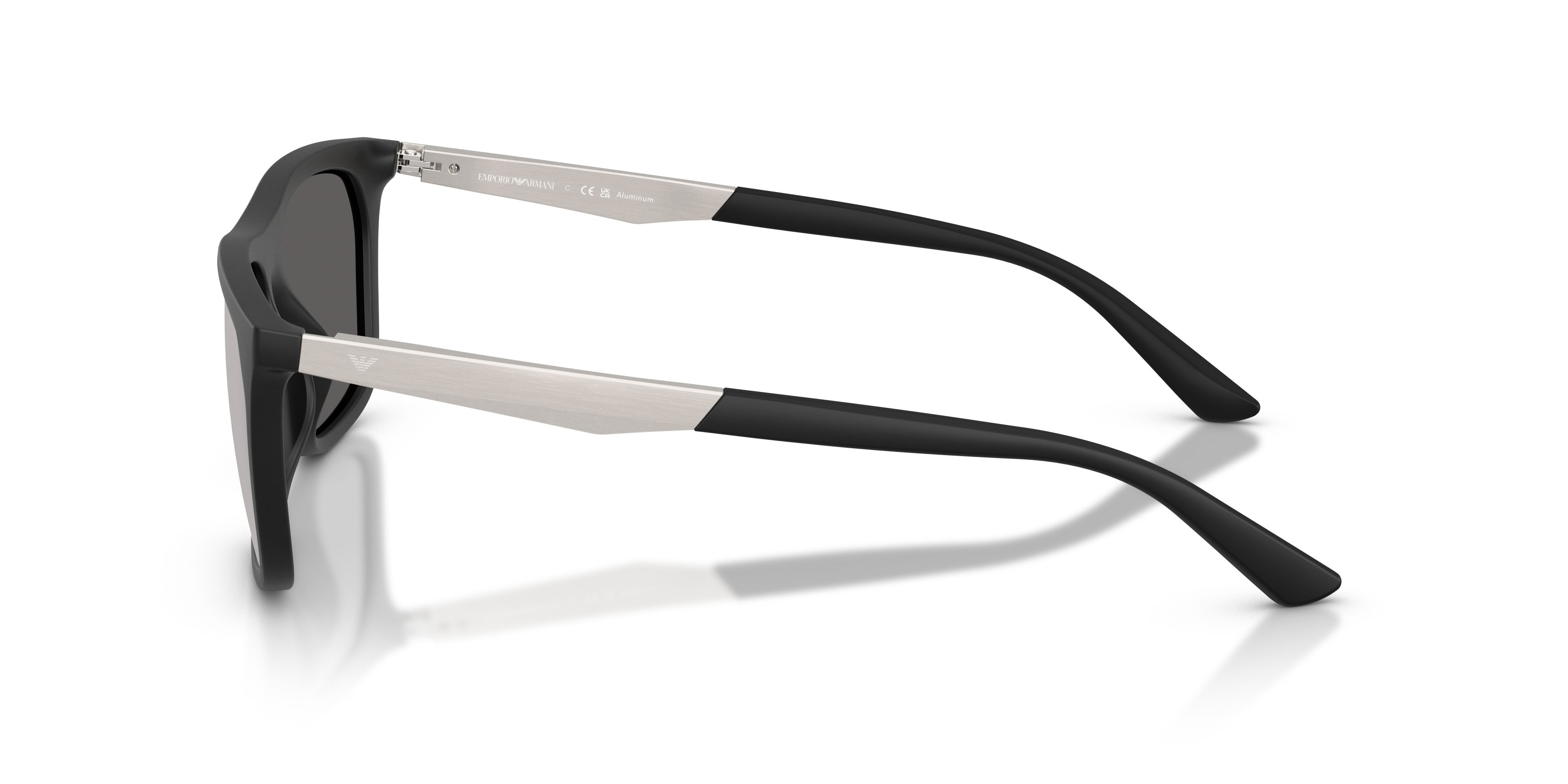 Occhiali da sole Emporio Armani EA 4272U (63726G) colore nero opaco forma quadrato lenti grigio scuro specchiato argento