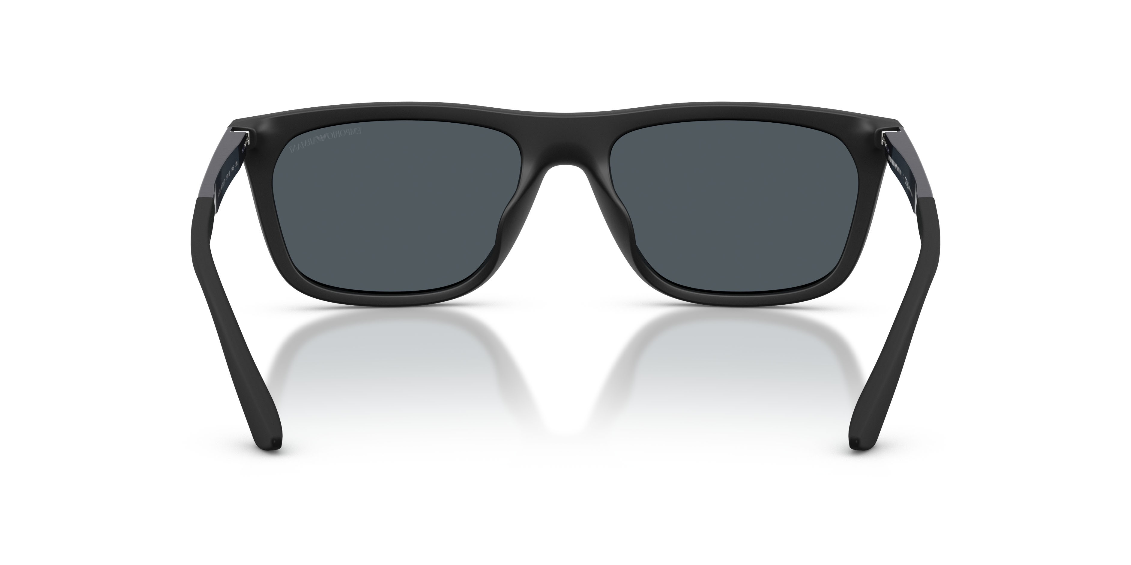 Occhiali da sole Emporio Armani EA 4272U (637387) colore nero opaco forma quadrato lenti grigio scuro