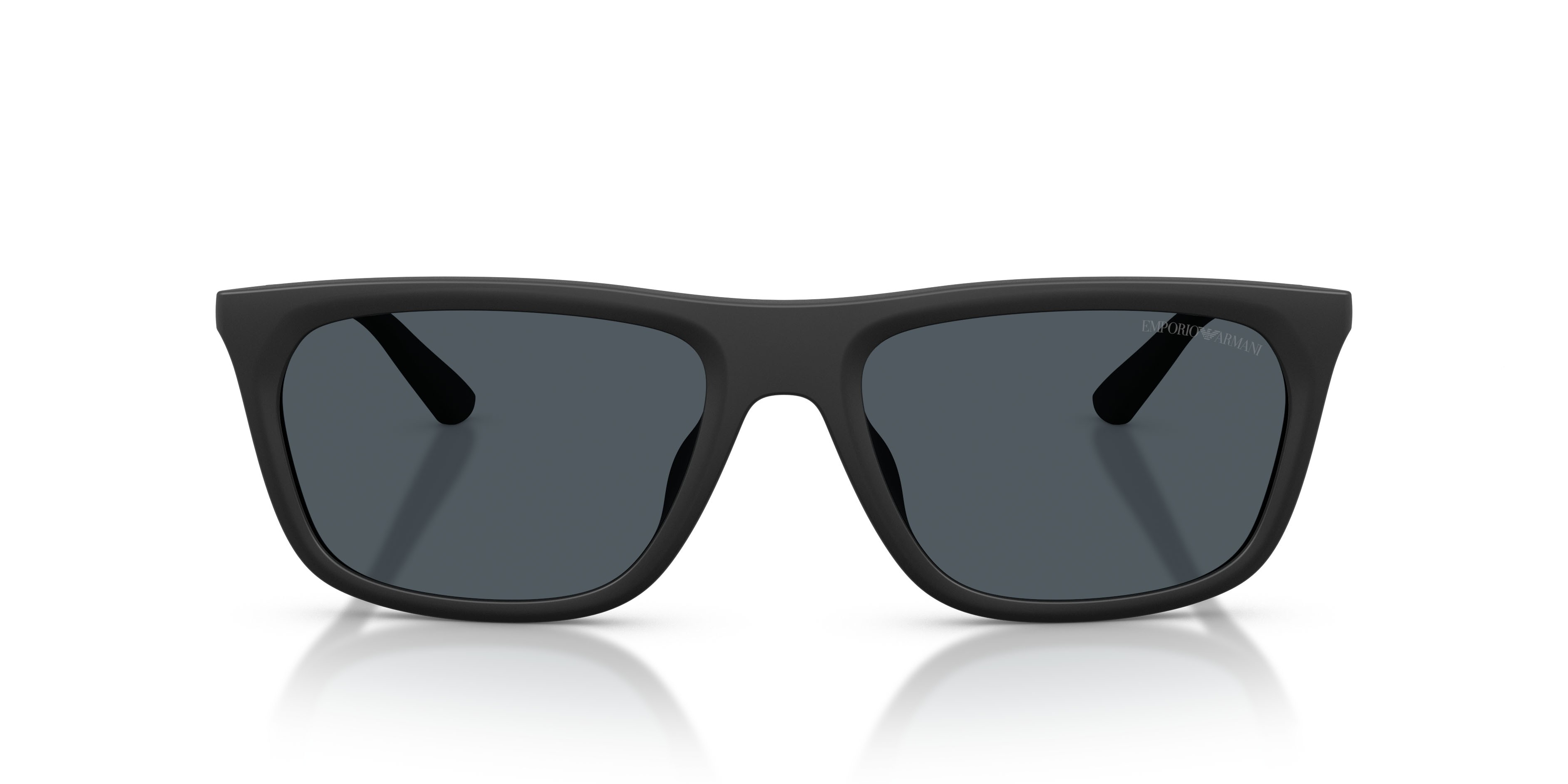 Occhiali da sole Emporio Armani EA 4272U (637387) colore nero opaco forma quadrato lenti grigio scuro