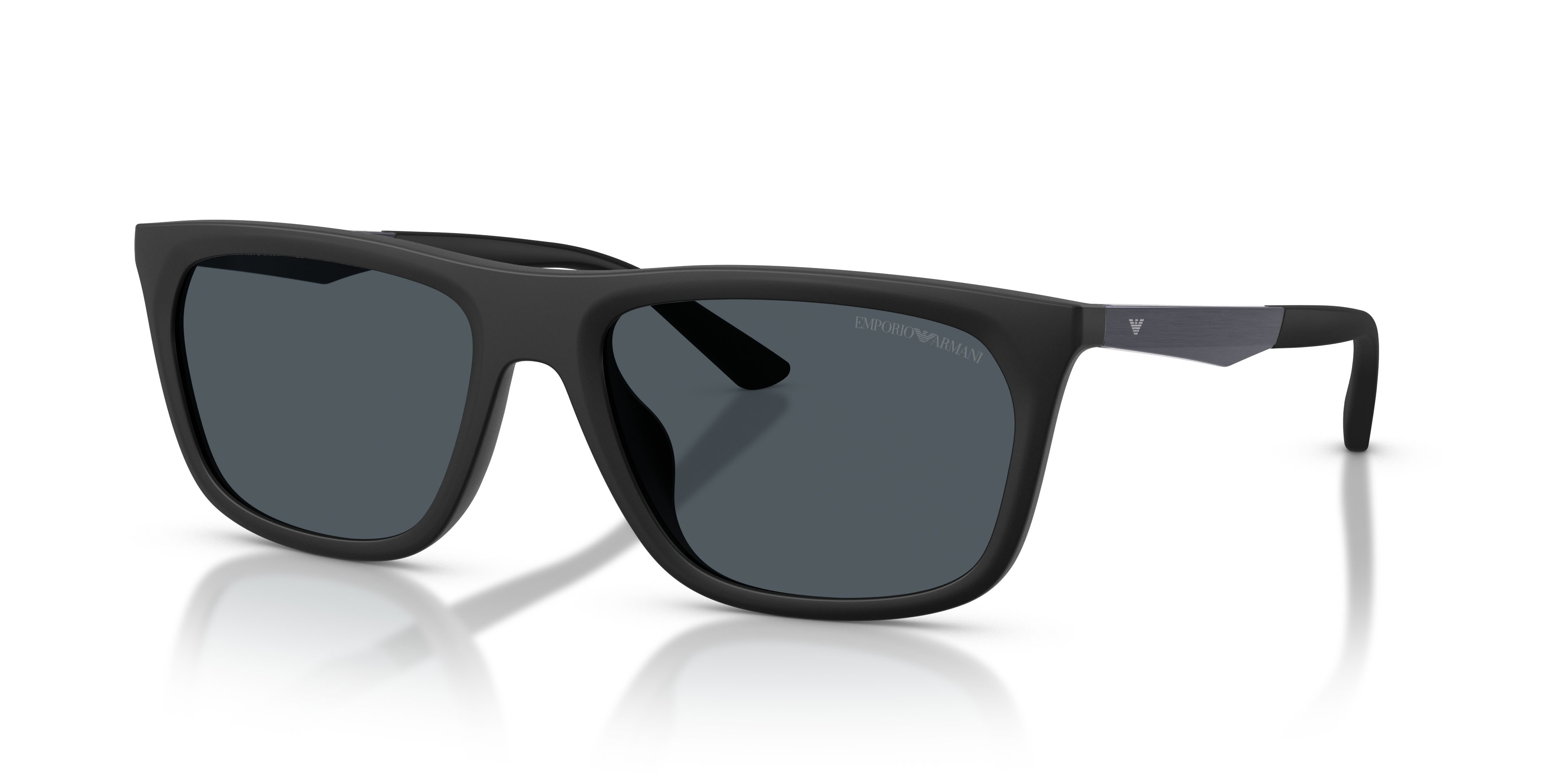 Occhiali da sole Emporio Armani EA 4272U (637387) colore nero opaco forma quadrato lenti grigio scuro