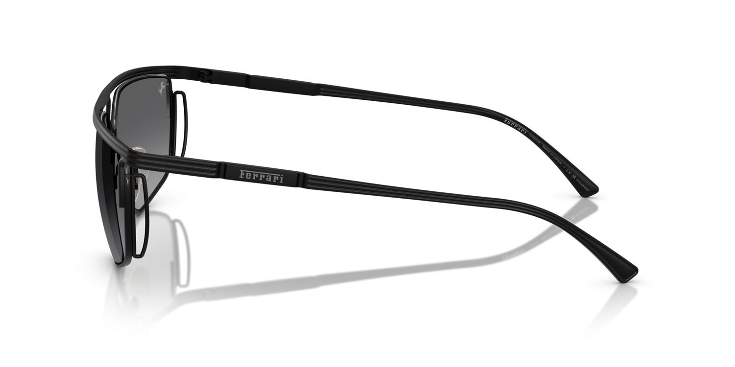 Occhiali da sole Ferrari FH 1013T (301/T3) colore nero opaco forma irregolare lenti polar grigia sfumata