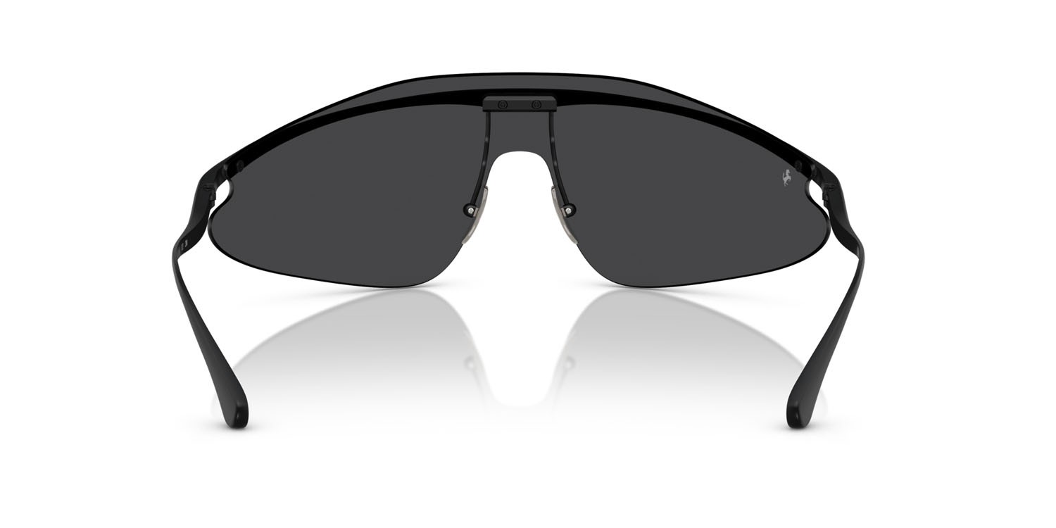 Occhiali da sole Ferrari FH 1015 (101/6G) colore nero opaco forma irregolare lenti argento a specchio
