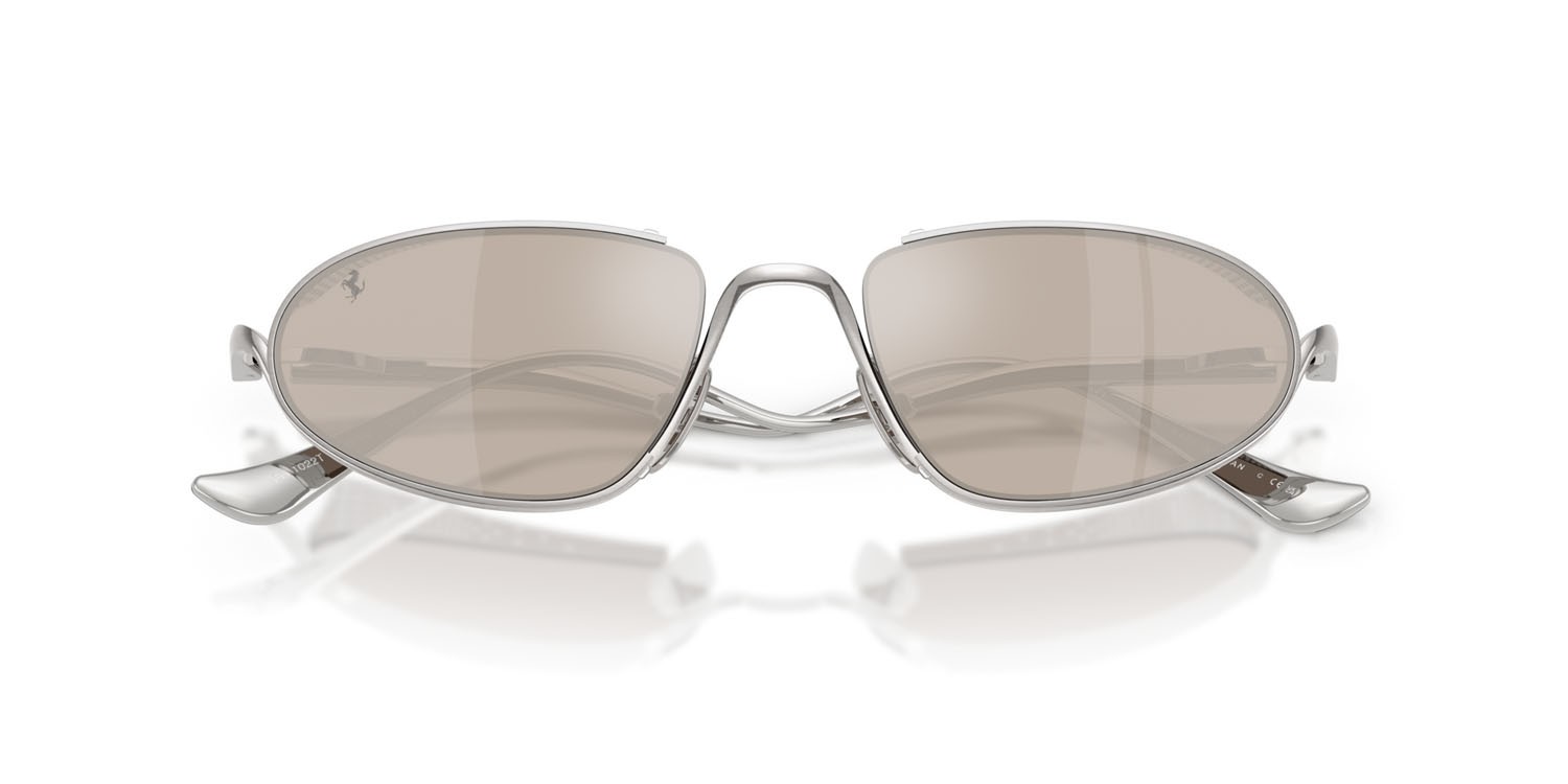 Occhiali da sole Ferrari FH 1022T (315/0V) colore argento forma ovale lenti grigio