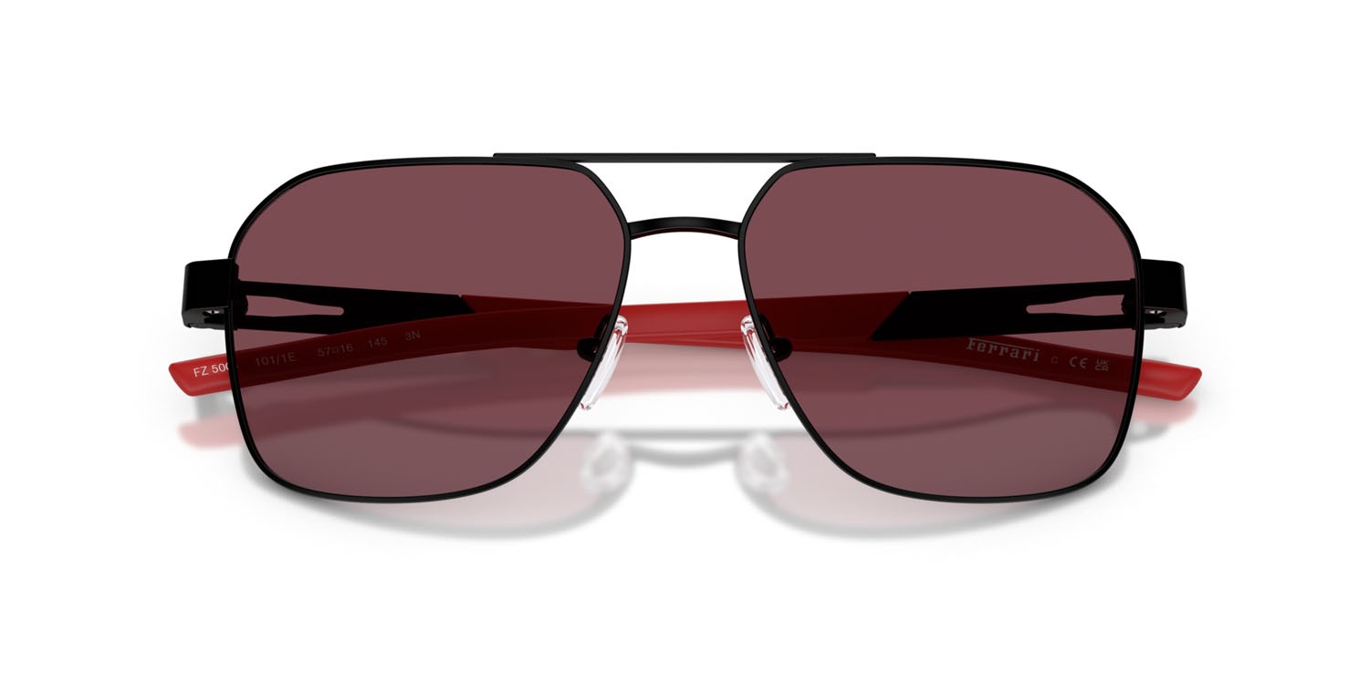 Occhiali da sole Ferrari Scuderia FZ 5003 (101/1E) colore nero opaco forma quadrato lenti rosso ferrari esclusivo