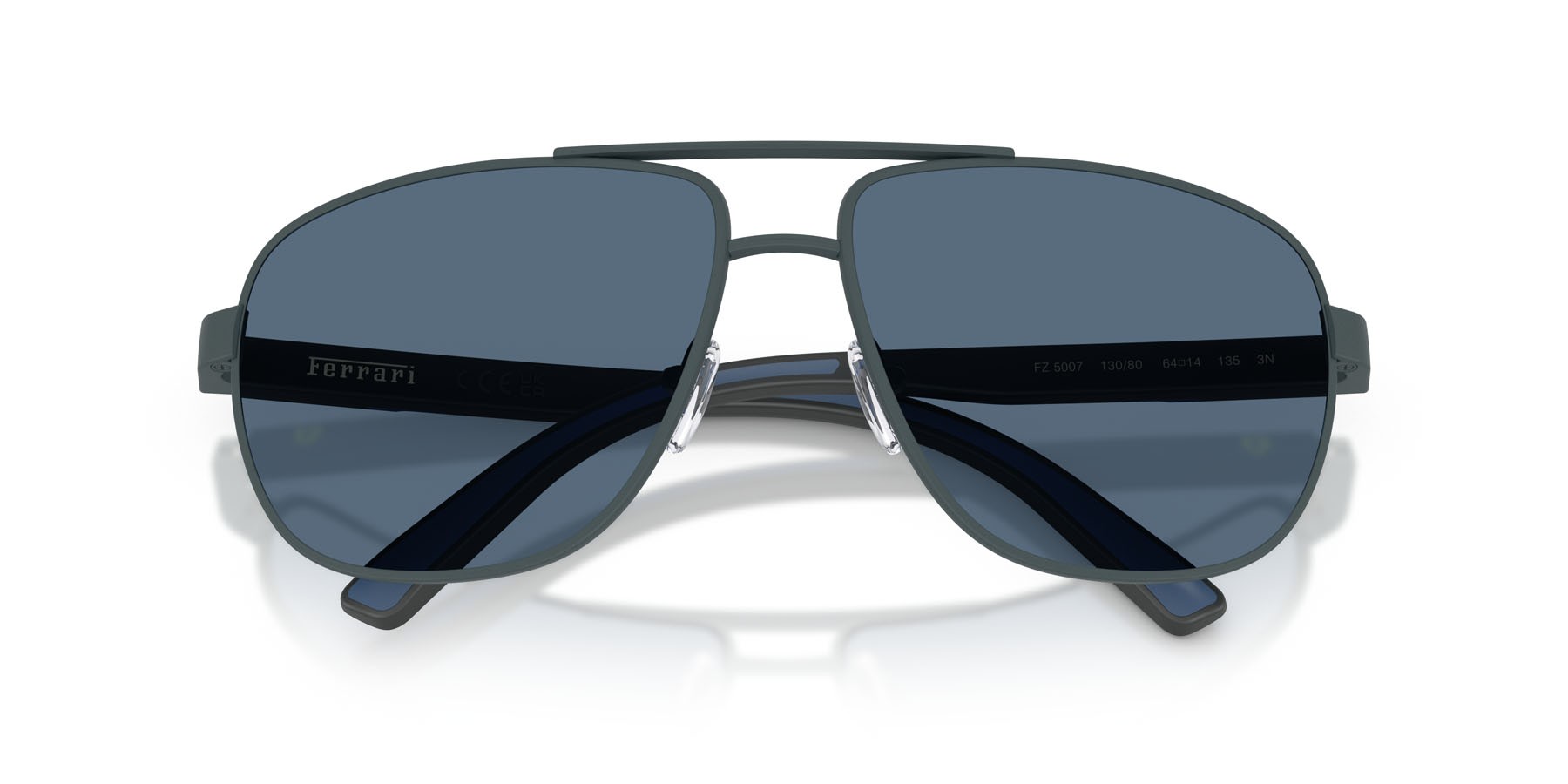 Occhiali da sole Ferrari Scuderia FZ 5007 (130/80) colore grigio scuro opaco forma quadrato lenti blu scuro